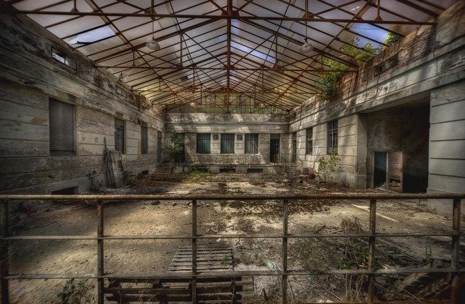 A mortuary courtyard.
