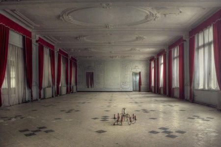 Beauty in Abandoned Buildings Captured