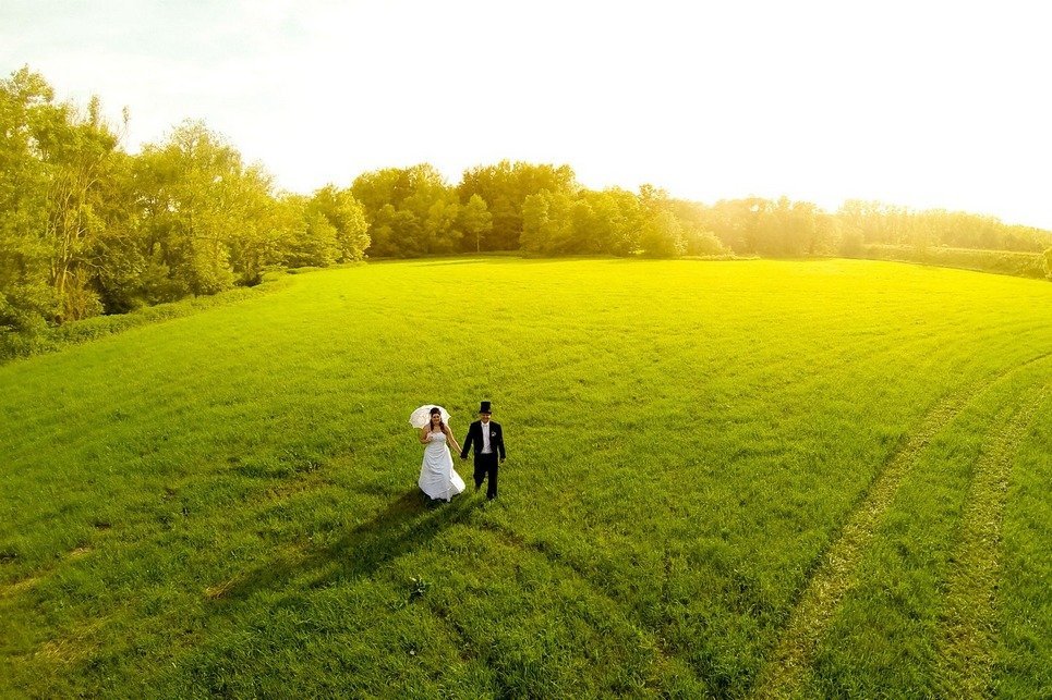 4. A married couple photographed in Hlinsko, Czech Republic.