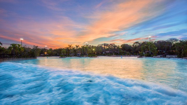 typhoon lagoon surf pool gallery00