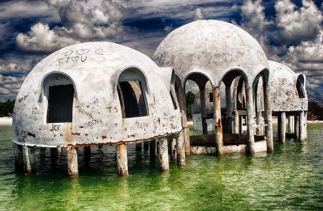 Mysterious Dome Houses (3)