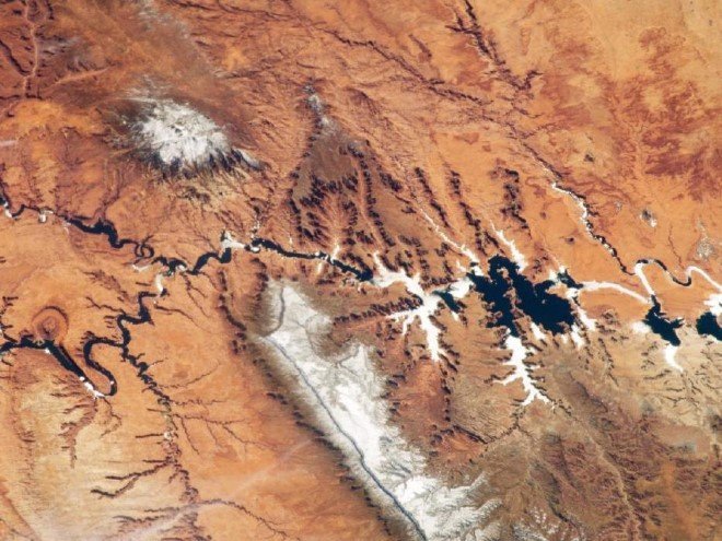 Incredible Space Photography by Chris Hadfield (17)