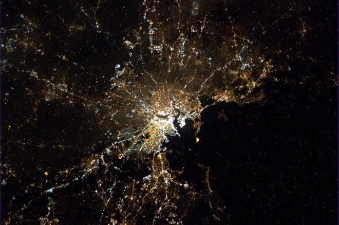 Incredible Space Photography by Chris Hadfield (21)