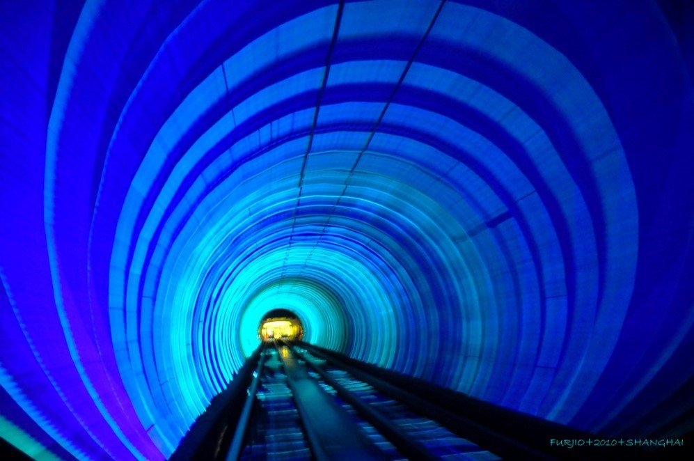 Bund Sightseeing tunnel