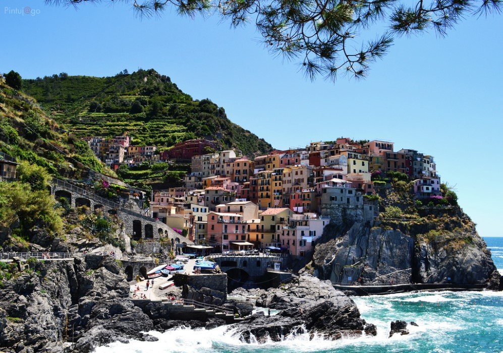 Manarola, La Spezia, Italy (1)