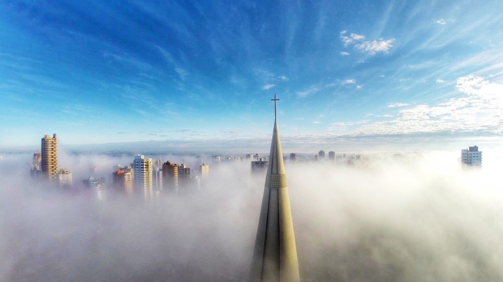 Above the mist, Maringá, Paraná, Brazil