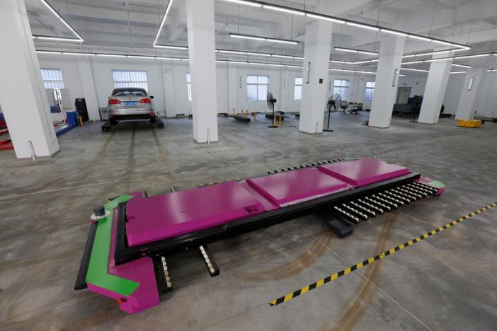 Geta Car Parking Robot 2