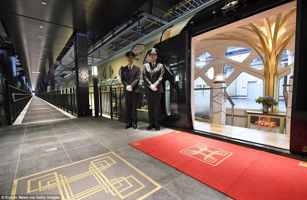 Japanese Shiki Shima Train 3