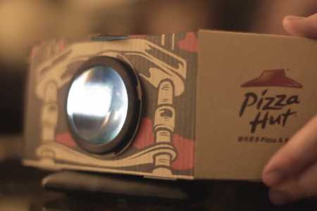 This Pizza Hut’s Pizza Box Doubles-up as a Movie Projector