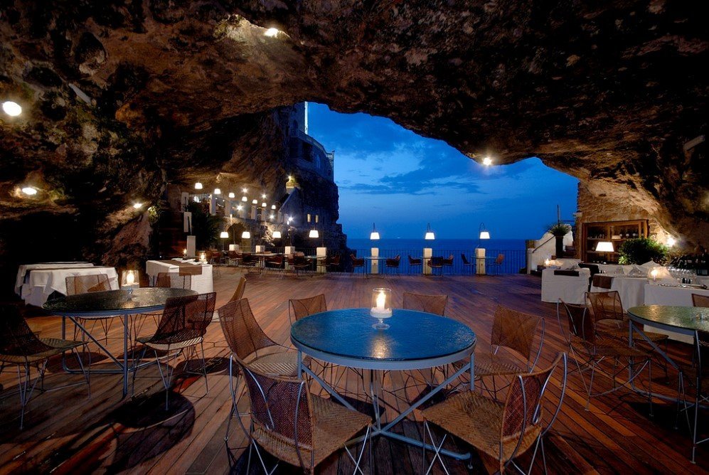Grotta Palazzese Hotel 1