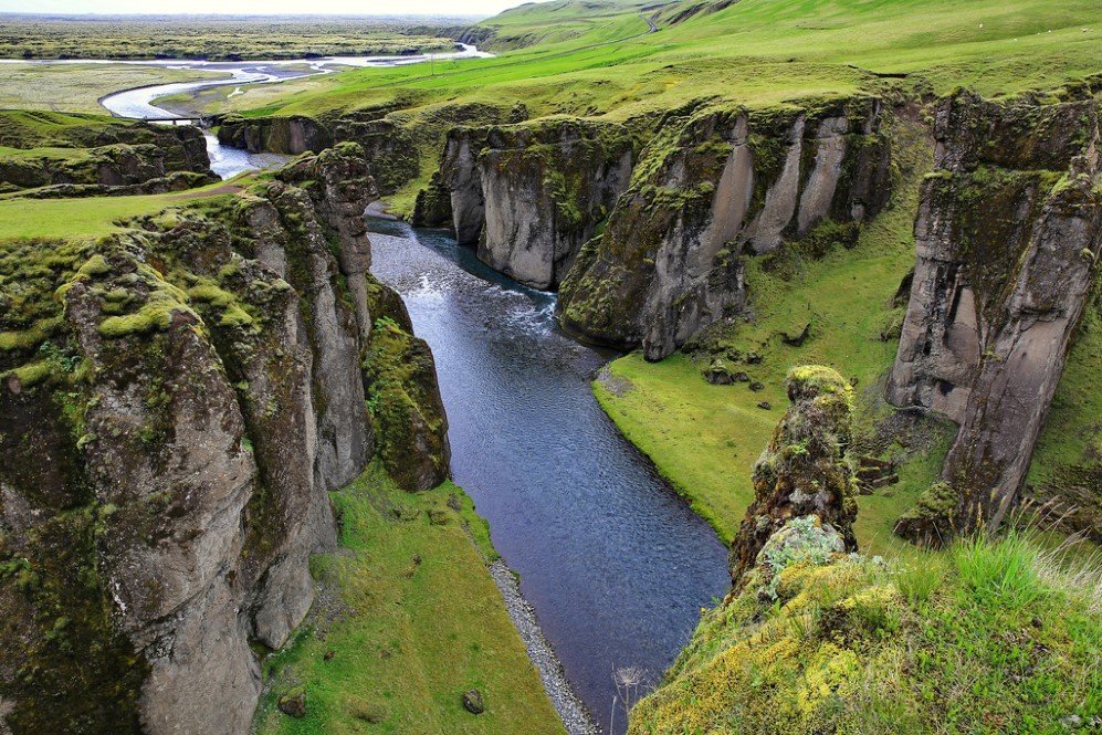 Fjaðrárgljúfur Canyon Iceland 22