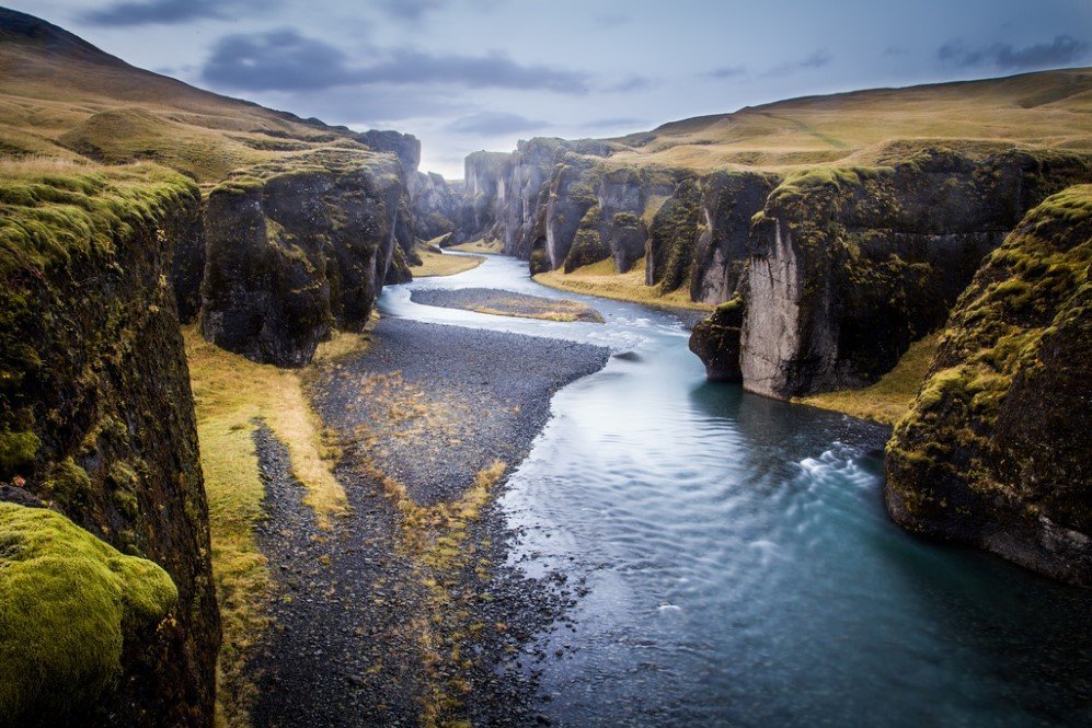 Fjaðrárgljúfur Canyon Iceland 9
