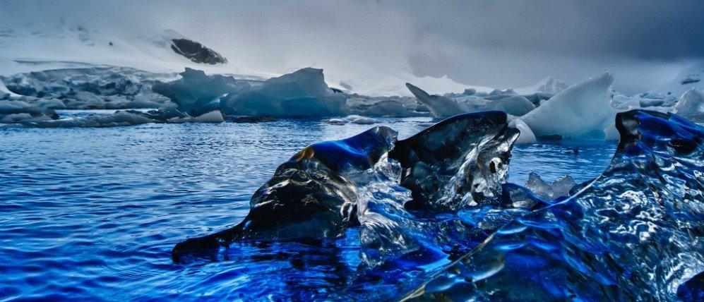 Icebergs 9