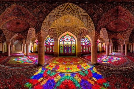 Domiri Captures Mesmerizing and Intricate Architecture of Iran’s Mosques