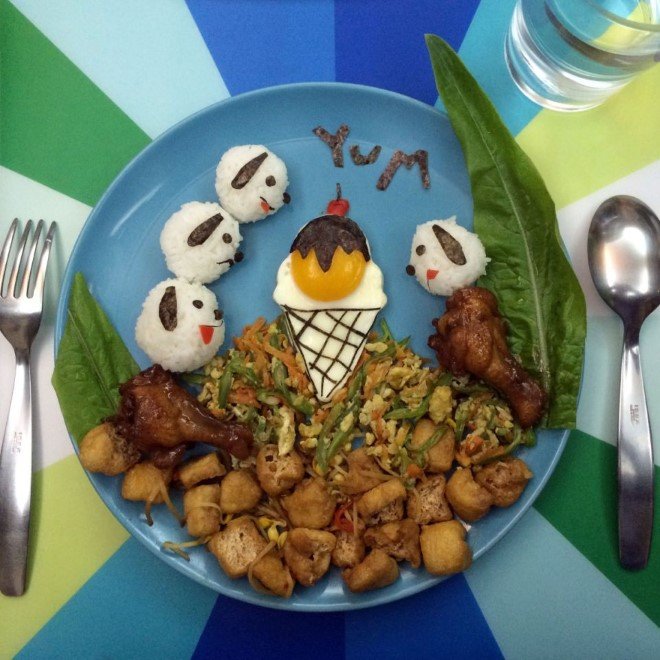 ice cream sundae with 4 little dogs