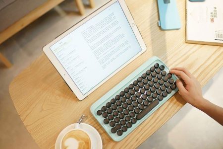 Feel nostalgic with Lofree’s typewriter-inspired mechanical keyboard!