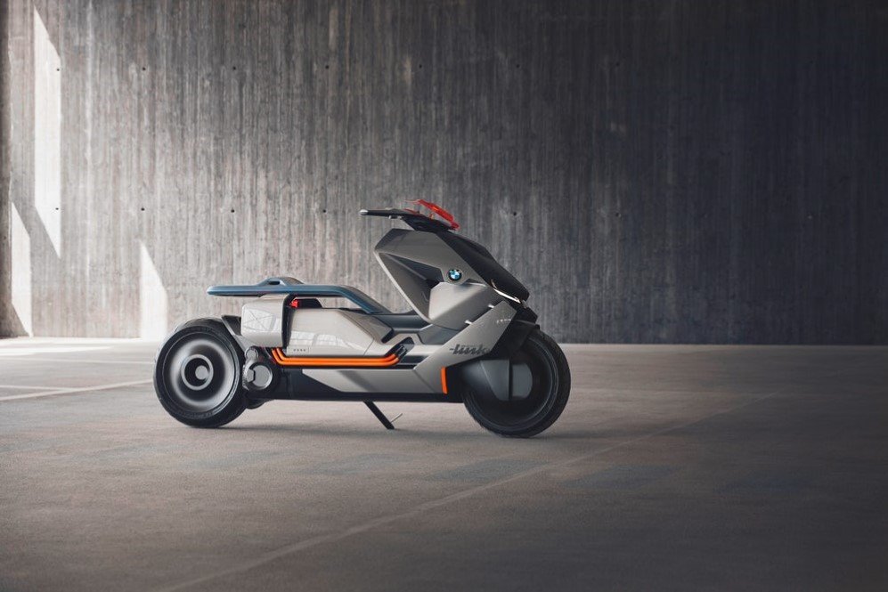 BMW Vision Next 100 Scooter 2