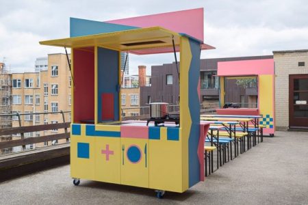 London’s mobile kitchen for refugees gives a colourful dimension to refugee crisis