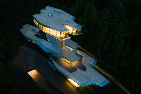 Zaha Hadid’s only private residence looks like a spaceship