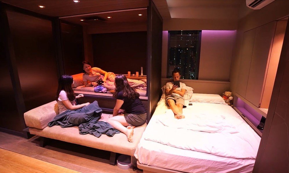 Tiny Hong Kong Apartment 4