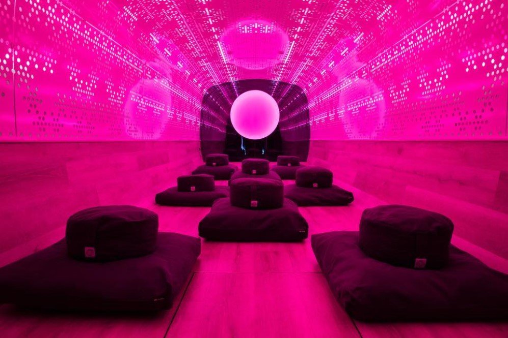 Trippy Meditation Bus 4