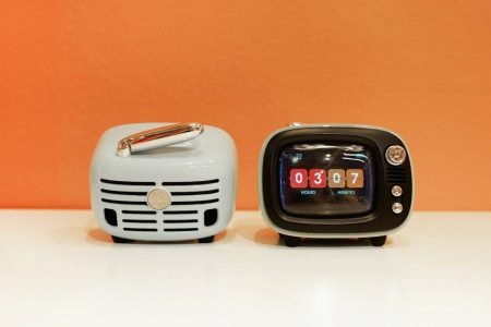 These tiny bluetooth speakers are a nostalgic tribute to the 70’s technology