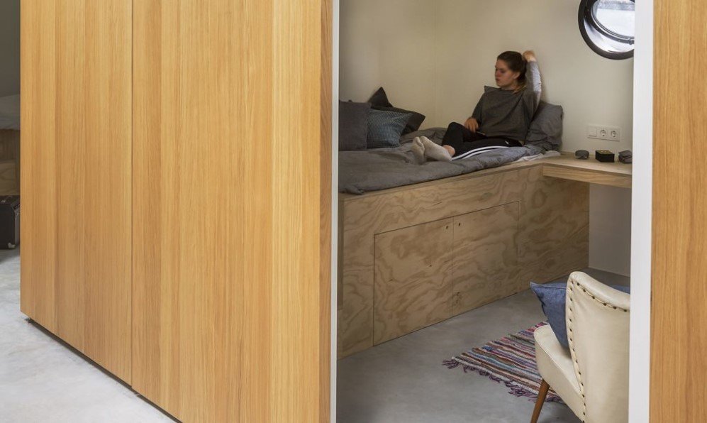 ANA Architectan Floating Home 5