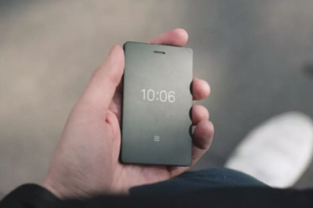 You can make calls and send text messages with this credit card-sized Light Phone 2