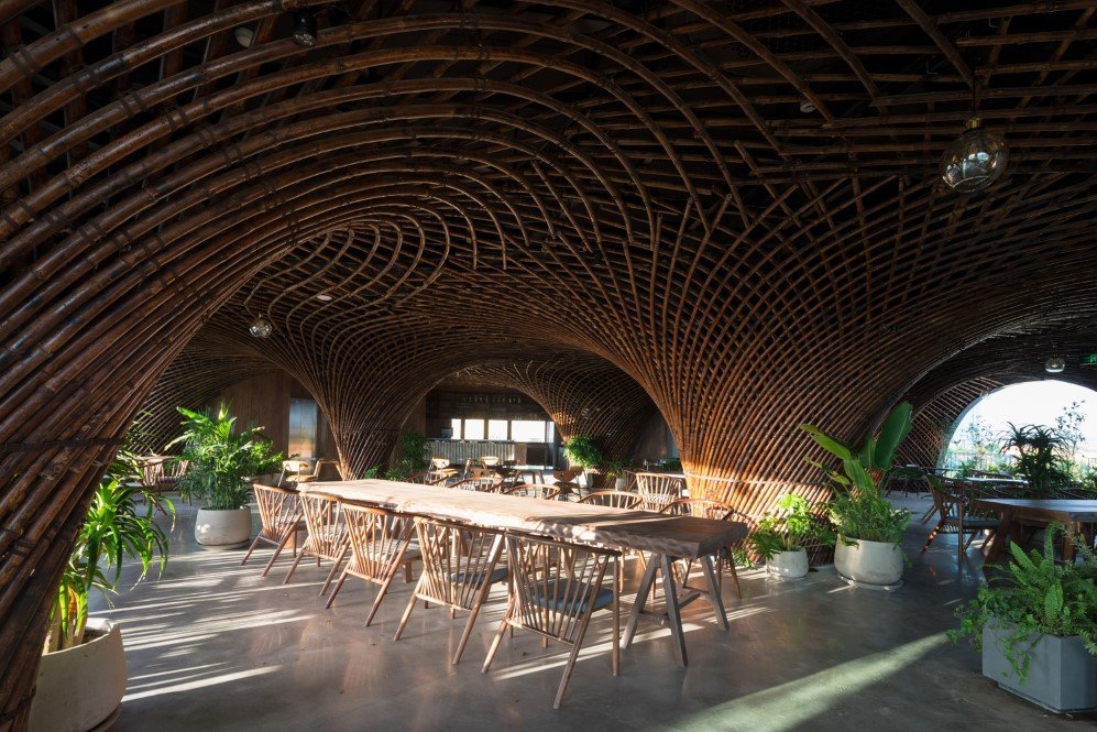 Delicate bamboo arches breath a new life in Nocenco Cafe Delicate bamboo arches breath a new life in Nocenco Cafe