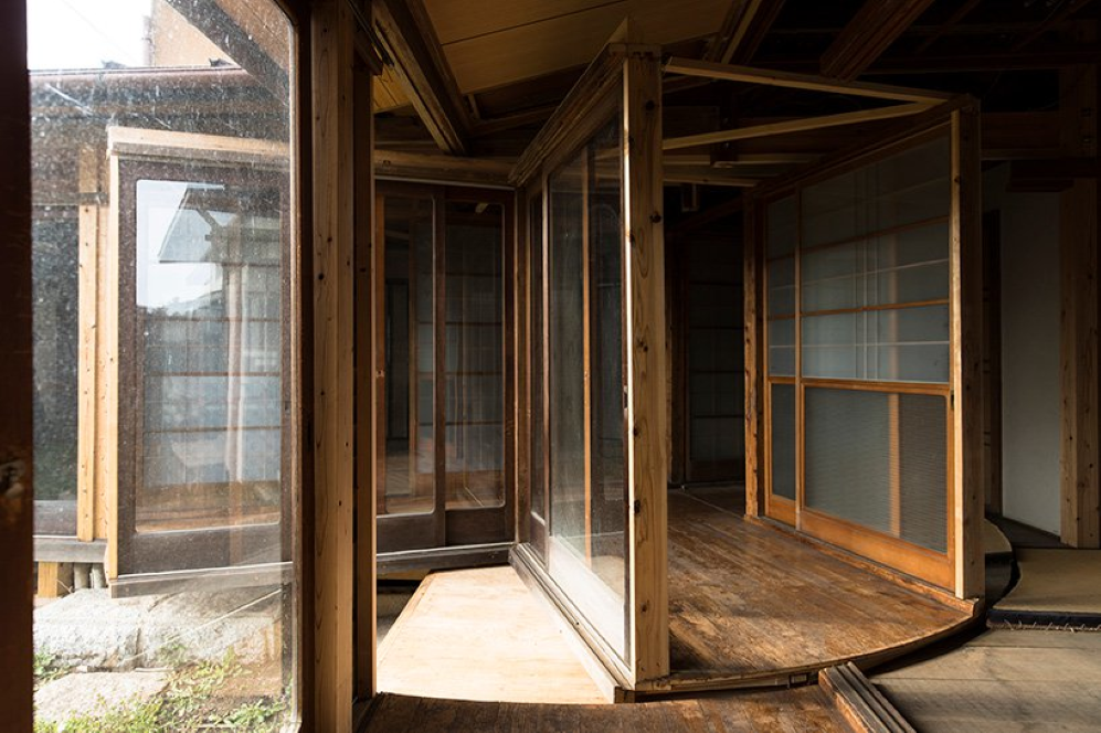 revolving house 2
