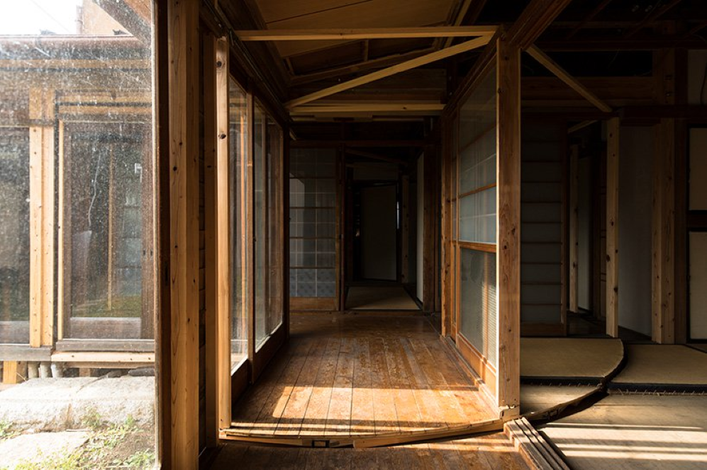 revolving house 4
