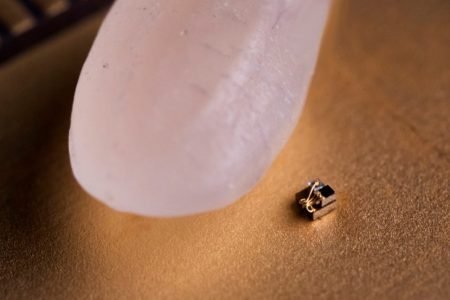 The world smallest computer is tinier than a rice grain and can help fight caner