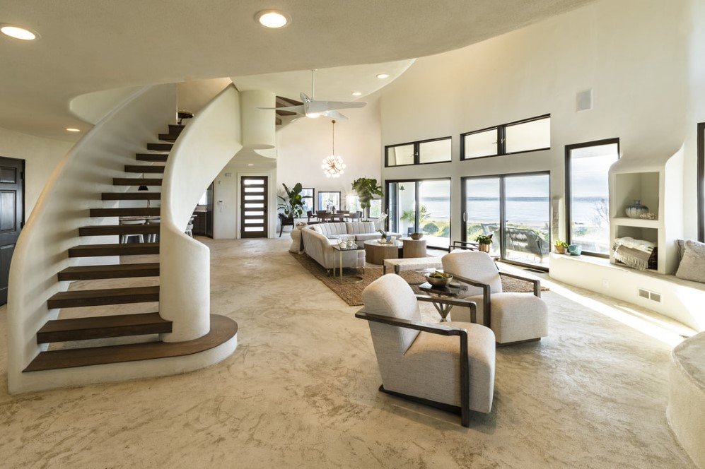 Eye of the Storm Dome House 11