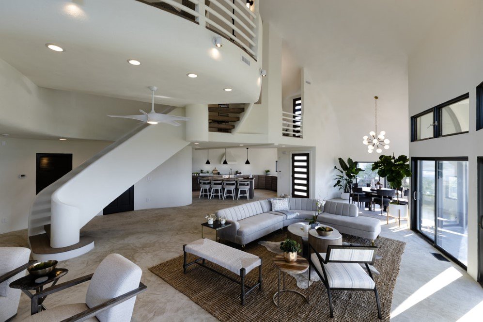 Eye of the Storm Dome House 7