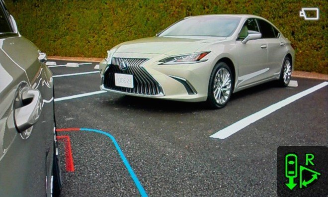 2019 Lexus ES Digital Side View Mirror Cameras 1