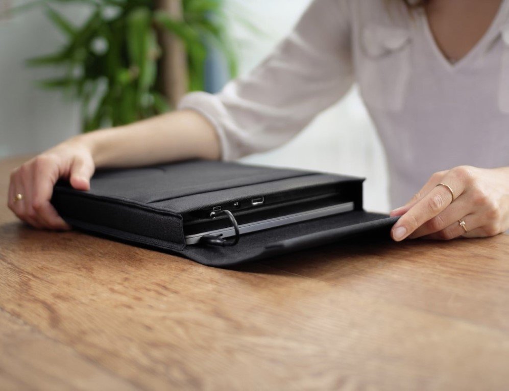 Devices Charging Sleeve 5