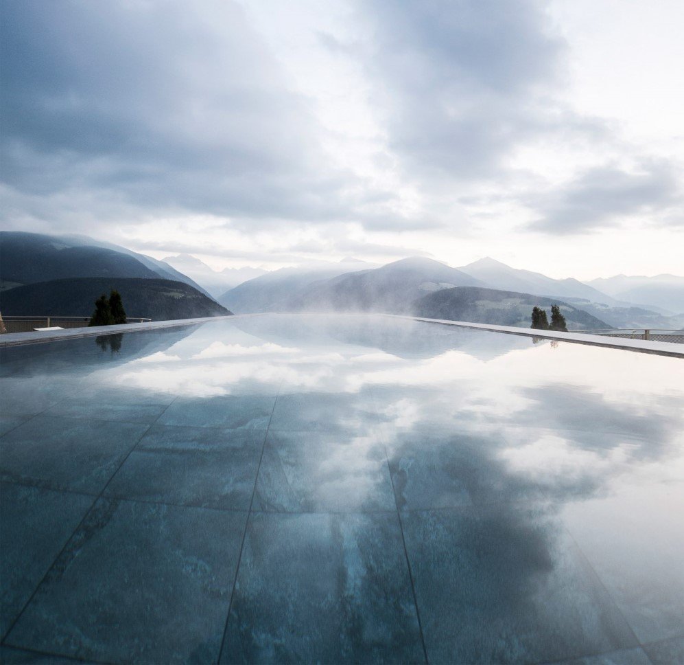 Glass bottomed pool 2