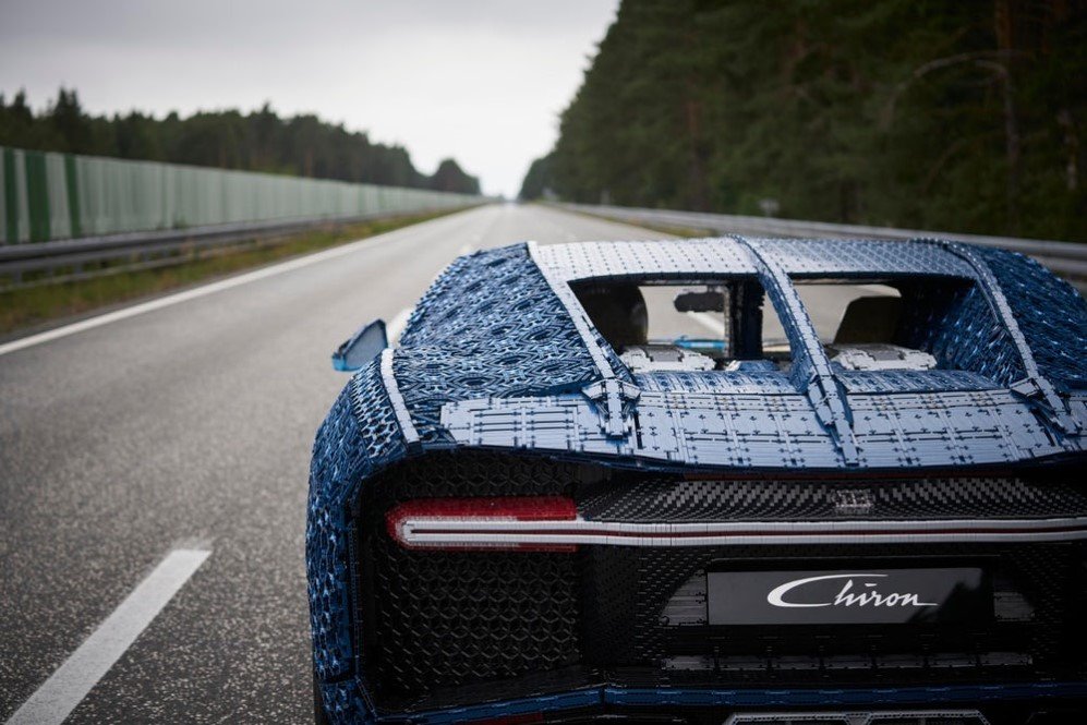 LEGO Bugatti 10