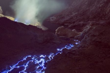 These photographs of molten sulfur coming out of an Indonesian volcano will numb your senses