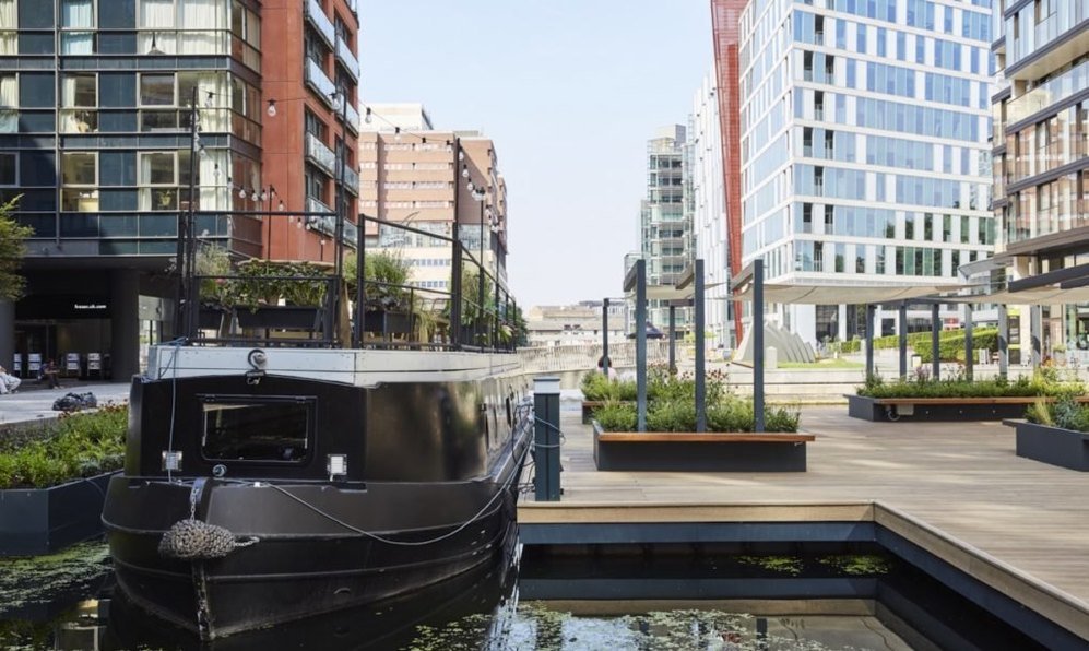 Boathouse London Floating Hotel 4