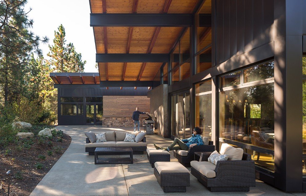 Tumble Creek Cabin by Coates Design Architects 3
