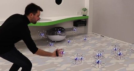Cube-shaped griddrones can be programmed to form patterns in mid air