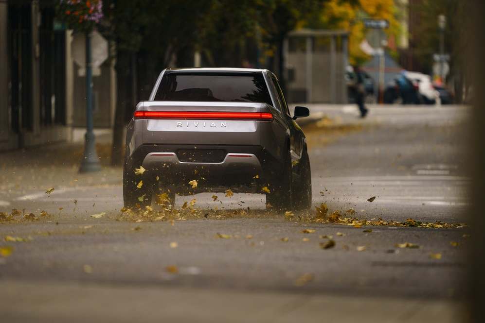 Rivian R1t Electric Pickup Truck 13