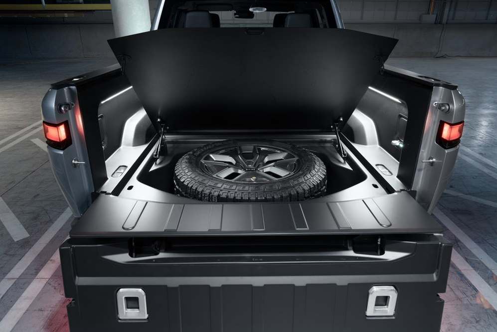 Rivian R1t Electric Pickup Truck 2