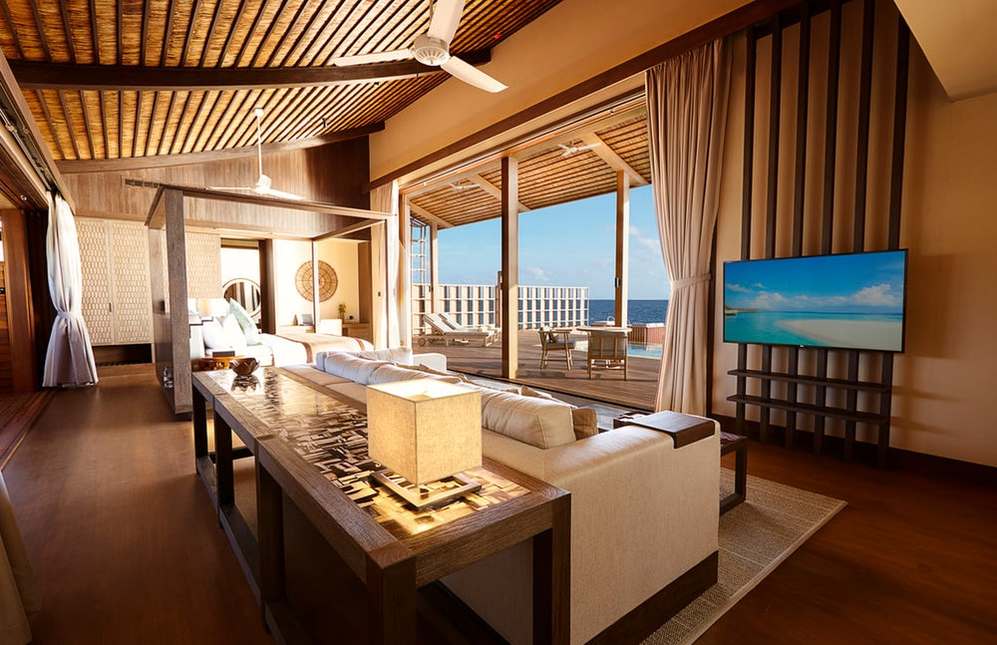 Maldives Luxury Resort Solar Powered 16