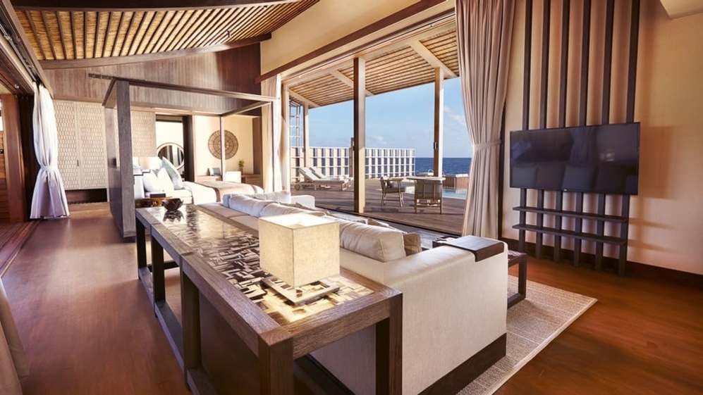 Maldives Luxury Resort Solar Powered 8
