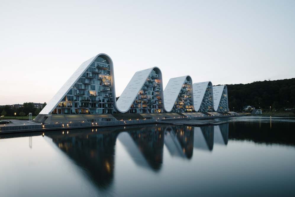 The Wave by Henning Larsen Architects 1