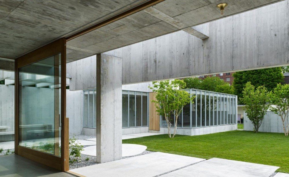 This concrete house is anything but plain - RumbleRum