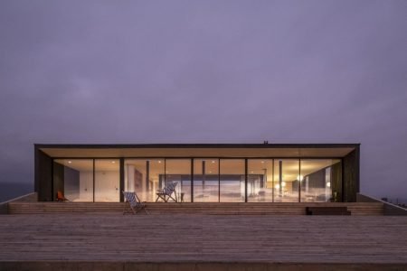 Sustainable Chilean home provides a peaceful retreat for a family of six