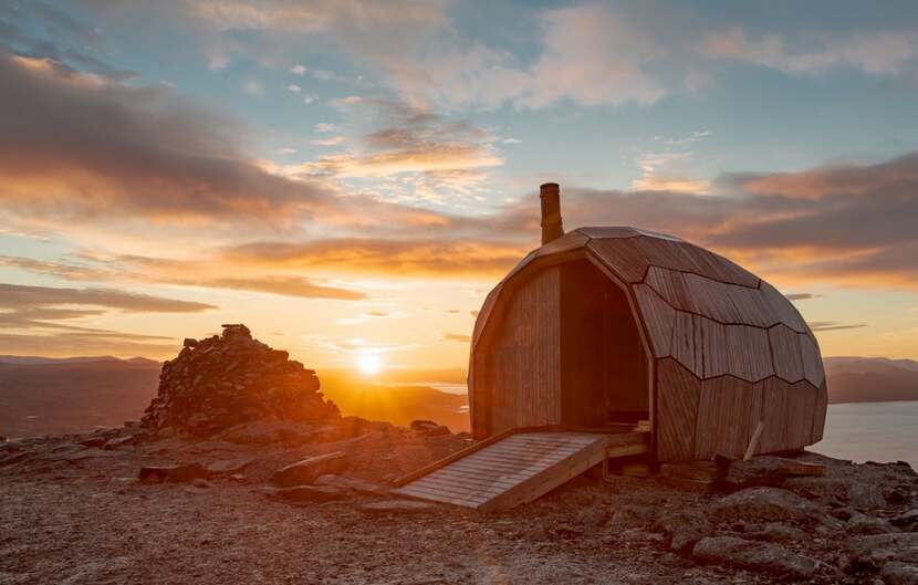 The Hammerfest Hiking Cabins 10